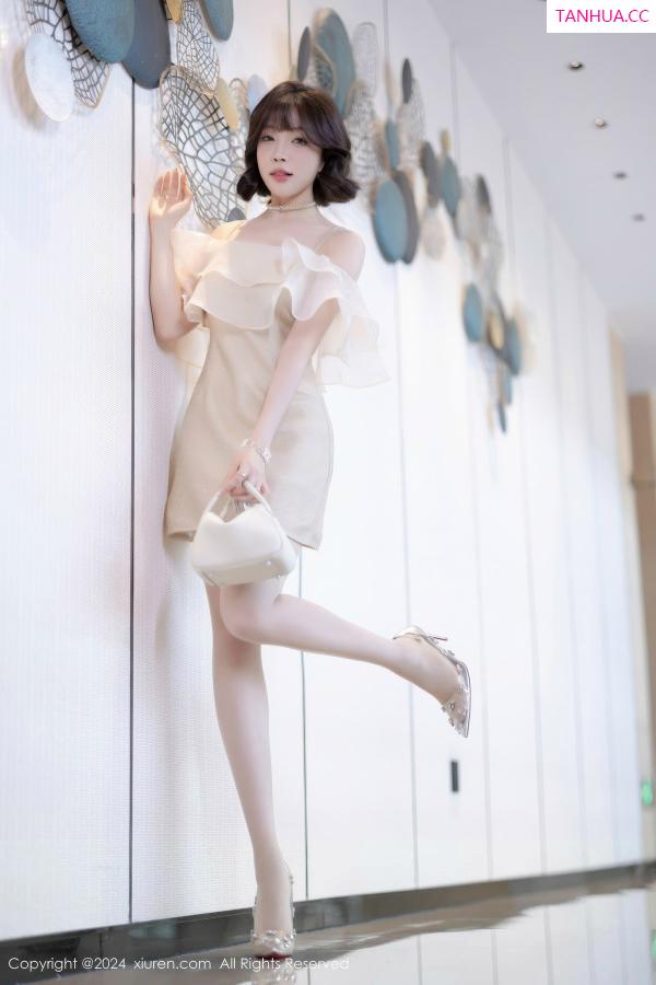 陈芝 芝芝Booty [XiuRen]高清写真图 2024.07.25 No.8917 徐莉芝Booty 丝袜美腿第4张图片